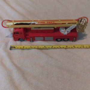 1992 Maisto Powerline Mercedes Motorized Snorkel Fire Truck Model ,antique